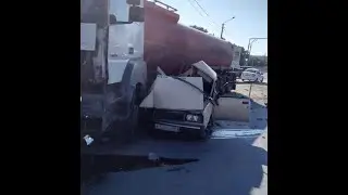 Видеорегистратор запечатлел последние секунды жизни двух мужчин в ДТП с Грузовиком В Новошахтинске