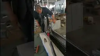 Полуавтоматическая лазерная сварка короба