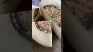 Простий сир,але його родзинка-грейпфрутовий круг на поверхні #food #cheese #formaggio #сир #Käse