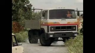 VAZ 2105 VS BMW E30 3-SERIES | BEAMNG.DRIVE CHASE CINEMATIC