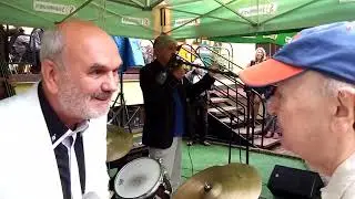 Josef Vejvoda slavil 70. narozeniny na Zbraslavi