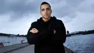 Sie Liegt in meinen Armen Muhabbet