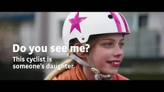 Road safety campaign for cyclists "Do you see me?" When overtaking 1.5m distance!