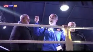Армянский экс-чемпион мира по боксу Исраэль Акопкохян, протестовал во время чемпионата Армении.