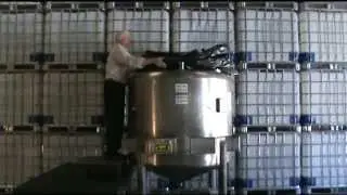 Freedom MFG BASF Mexico City Mixing Tank Liner Installation