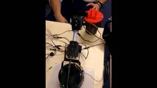 Claw operating wirelessly via MyRio