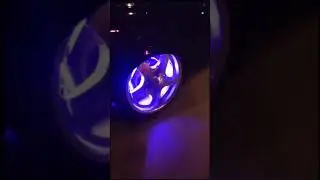 Очень редкие диски крутятся сами чёрная приора на посадке