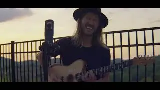 Moon Taxi - Run Right Back (Back Porch Performance)