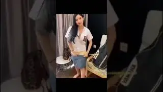 CEWEK SMA LAGI GANTI BAJU 🍑 _GUNUNG GEDE_ 