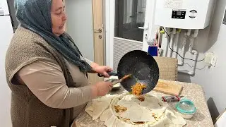 We are preparing lunch for our guests, a day full of pastries from Feriha sister in the evening