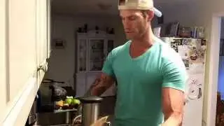 Ian Myers- How to make green juice for Health & Vitality- IMWellness