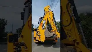 Driving a JCB 3CX PRO 