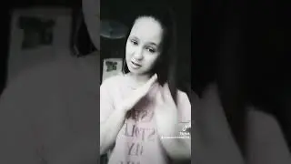 Она тут, а я там...