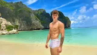Stunning Young Fitness Beuty | Benjamin