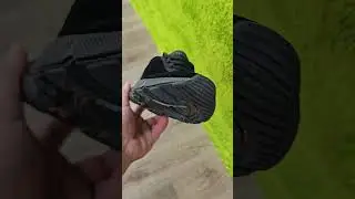 Чёрные кроссовки Nike Air Max 270