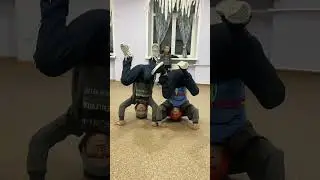 Стойка на голове челлендж 😜