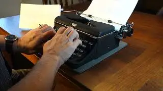 1940 Royal Varsity typewriter at work