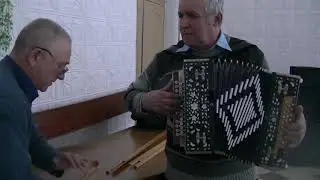 Гармонь и ложки