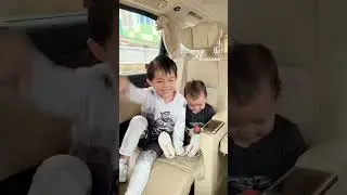 Lucunya Putra-Putra Rey Mbayang Dan Dinda Hauw Saat Belajar NgeVLOG