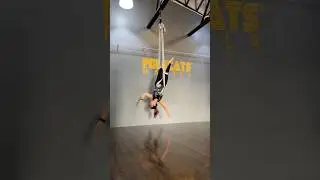 Aerial Hammock Beginners 1 TRICK : Cross Hook Split to Shooting Star #aerialhammock