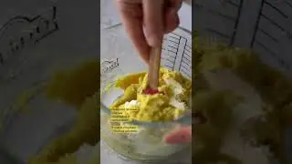 Мягкое, жевательное, лимонное печенье 🍋 вам вкусно через экран? Скоро в новом сборнике 🧑🏽‍🍳