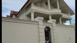 Fațada casei Roman