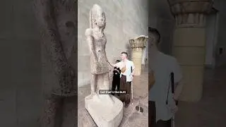 Blind man TOUCHING art at The Met 