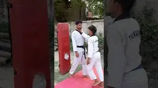 कोई गला पकड़े तो ये करे #youtubeshorts #ytshort #youtube #trending #selfedefense