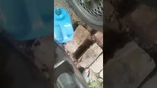 Слив бензина с инжекторной машины.