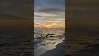 Всем привет! Мы отдыхаем во Флориде, скоро приедем и будут классные новые видео😍