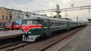 Прибытие эр2к-980 "Лахта" на финляндский вокзал