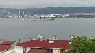 Türk Donanmasının en büyük ikinci gemisi TCG.DERYA İzmit körfezin den giriş yaptı.
