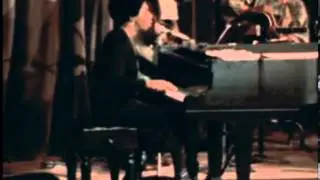 Nina Simone: Ain't Got No / I Got Life