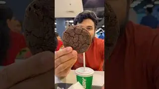Veg Meal #subway 🤔 #foodreview #foodshorts #veg #sandwich #veggies