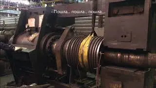 Демонтаж валка с вала на металлургическом заводе