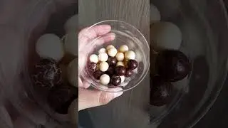 Chocolate Bib's Preto e Branco