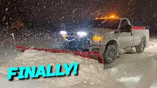 Western Wideout Plowing Snow | 10 inch storm