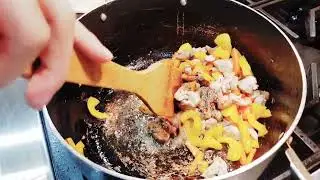 Making Hakka Noodles for Iftar!