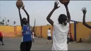 Encadrement sportif Soccer et Basketball au Sénégal avec Projects Abroad