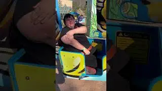 Fat Test: The Mad Mockingbird at Dollywood