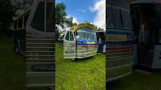 ¡Desfile de autobuses tuneados! ¿Cuál es tu favorito?…🤘🏼😎🚌 #transportepublico #tuning #autobuses