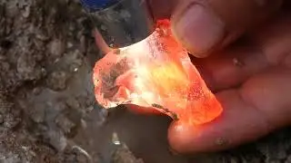 Red diamonds are hidden underground, I dig crystal gems by the lake