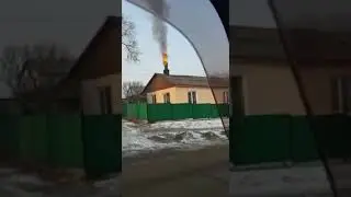 Интересно,чем печку топит!?)