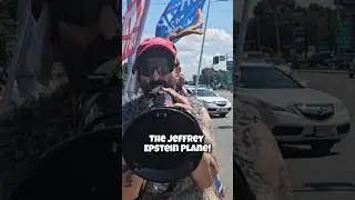 Fly on the Jeffrey Epstein Plane! - Robby Roadsteamer
