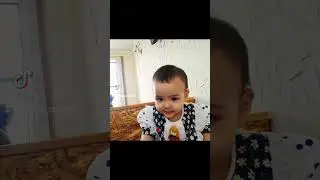 Фотимахон онамиз и Али.