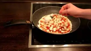 Приготовление пиццы Маргарита под крышкой Euro Wonder Cooker