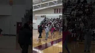 Nylon Keies performs at Renaissance High school in Detroit Mi! They were lit🔥