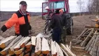 Vedklyvning 20150407 i Bölom