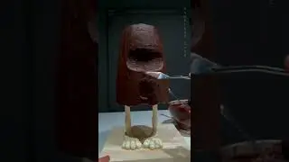 Wire in the cake and inedible parts, this is normal!