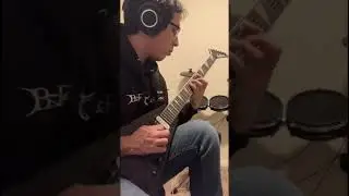 V shape guitars are metal asf